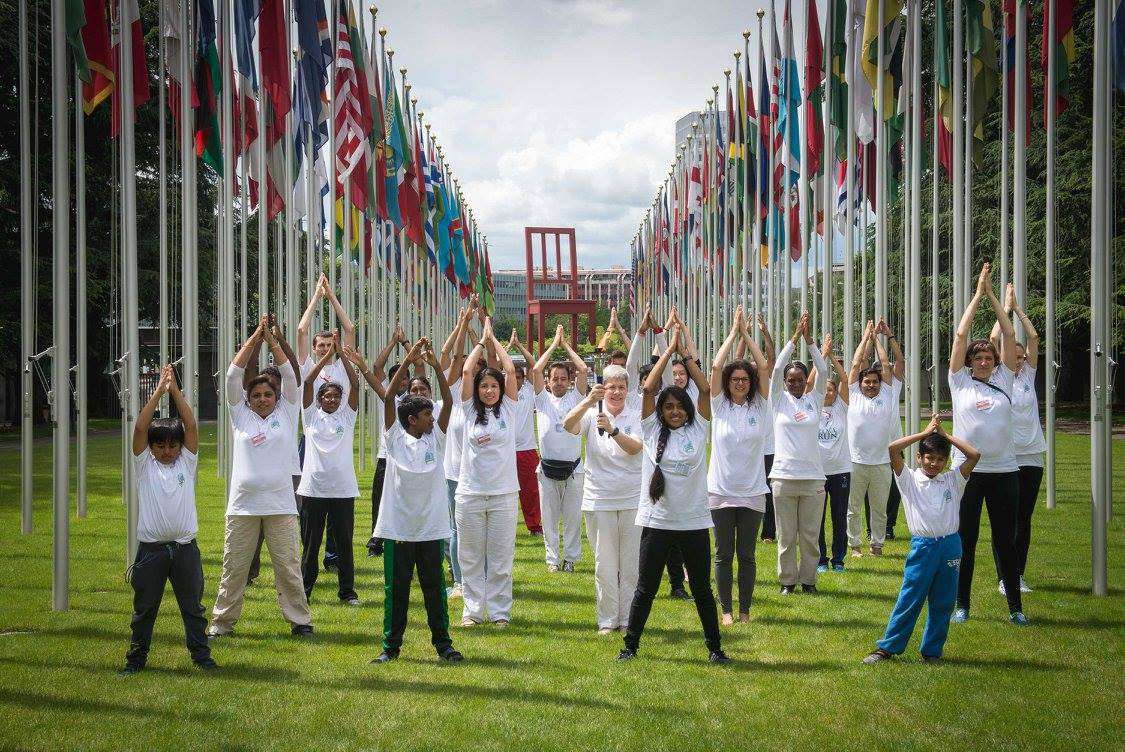 International Yoga Day 2019: भारत के साथ पूरी दुनिया ने किया योग, सोशल मीडिया पर
तस्वीरों की भरमार