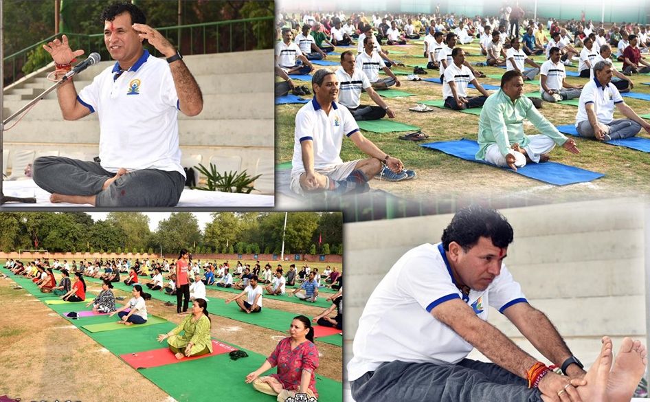 Union Minister Kailash Chaudhary administered Yoga to staff of Ministry