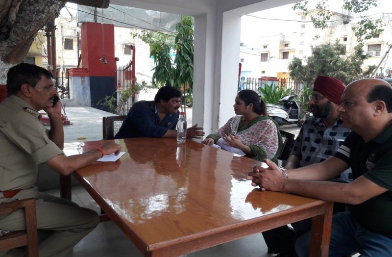 Police complaint against Wasim Rizvi from Farhat Naqavi