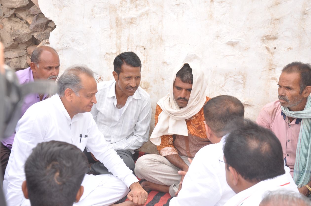 Ashok Gehlot arrives Jasol, Met the families of casualties in incid