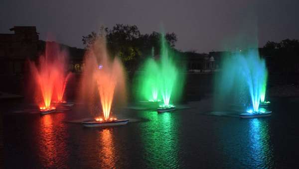 Teertharaj Machchund with colorful splinter