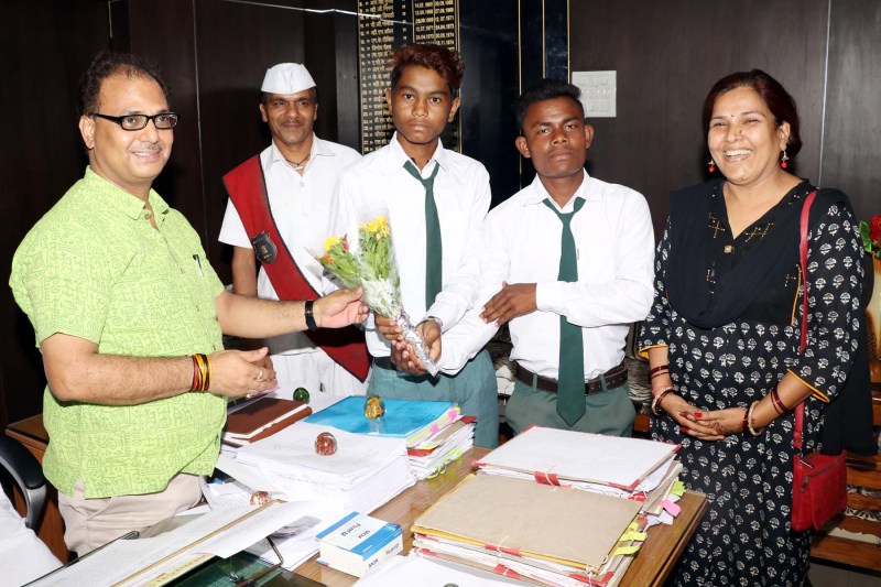 Mother had raised her by wages, was taught to study, two backward students of backward caste class