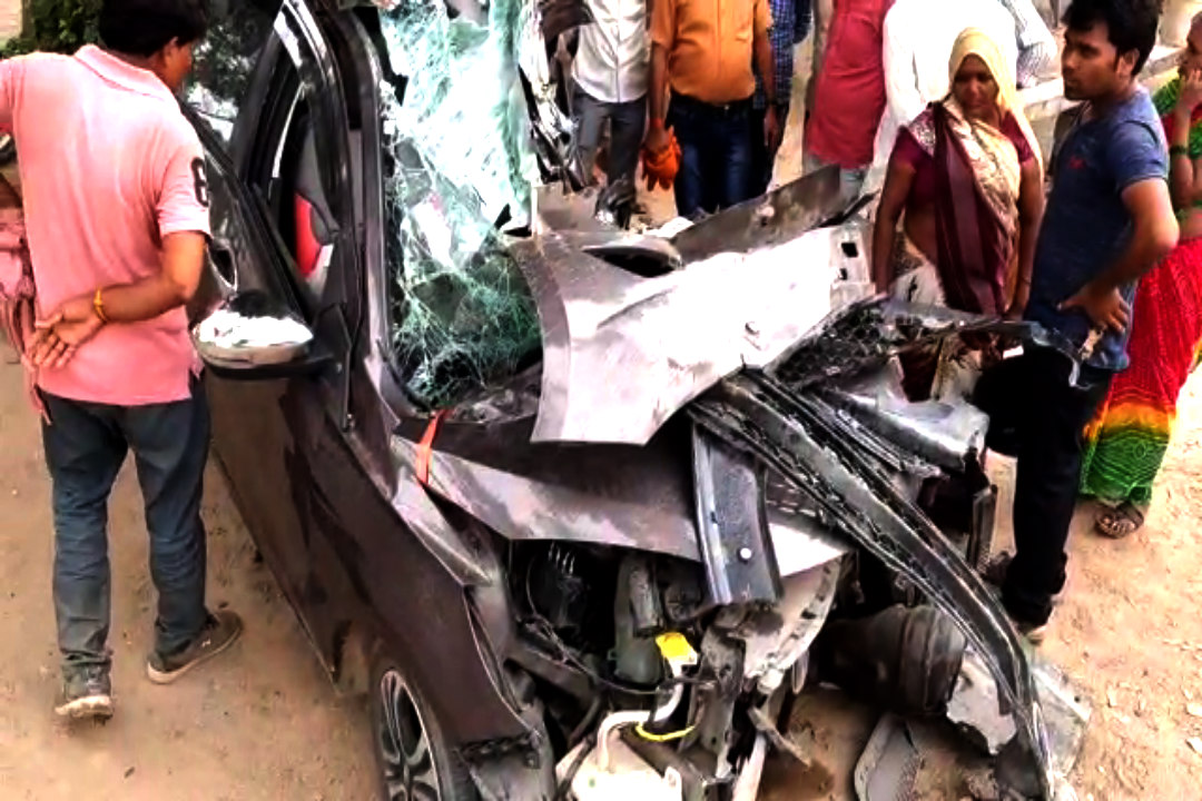 Jaunpur Road Accident
