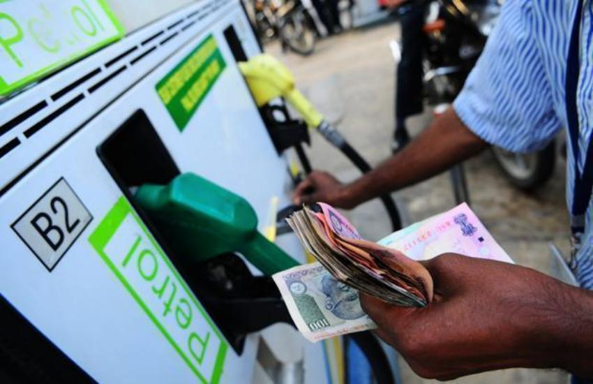 petrol-diesel-consumption-reduced-by-90-percent-in-lockdown