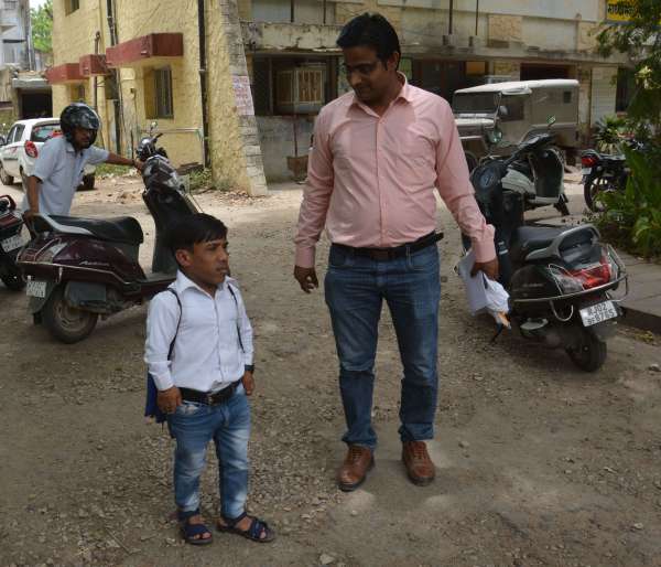 neeraj saini short guy of alwar