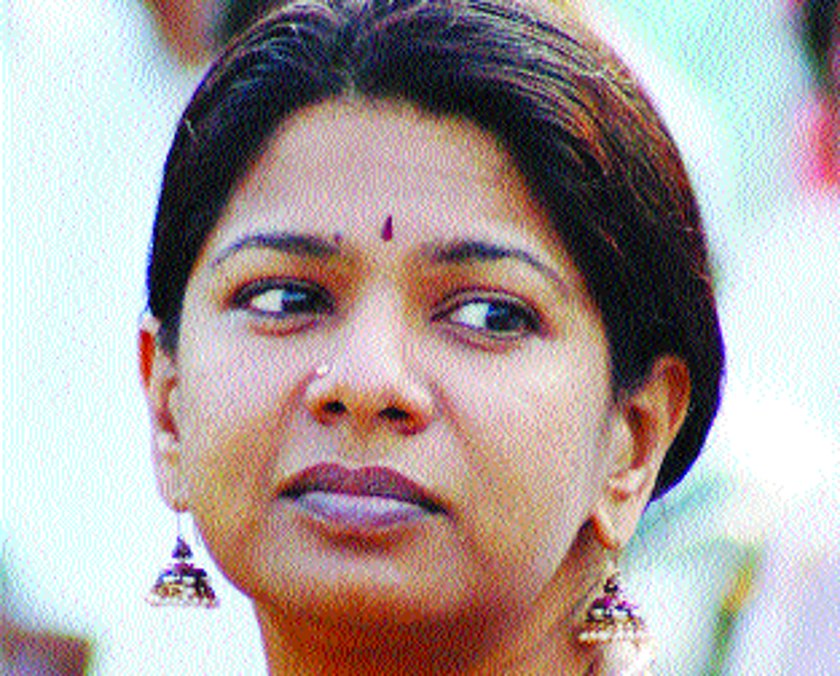 State government fears taking water from Kerala: Kanimozhi