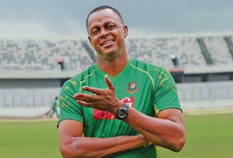 Courtney Walsh