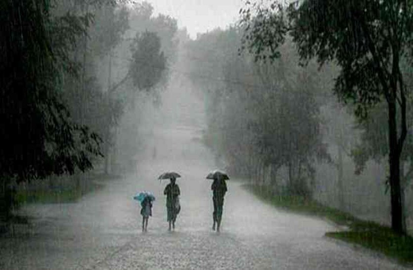 heavy rain  in gwalior 