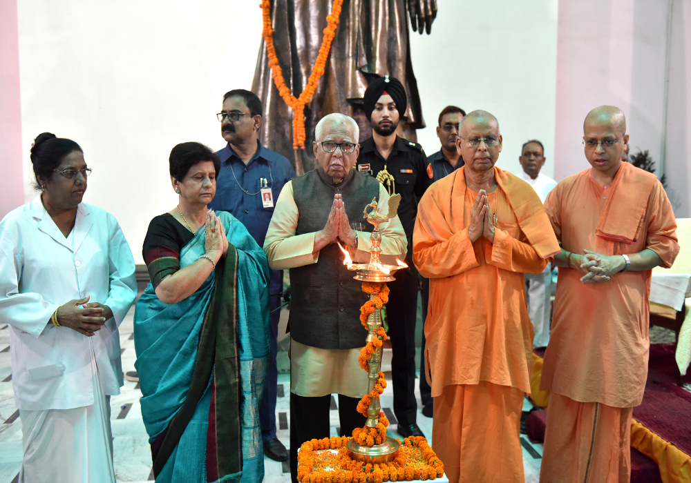Swami Vivekananda Paid tribute