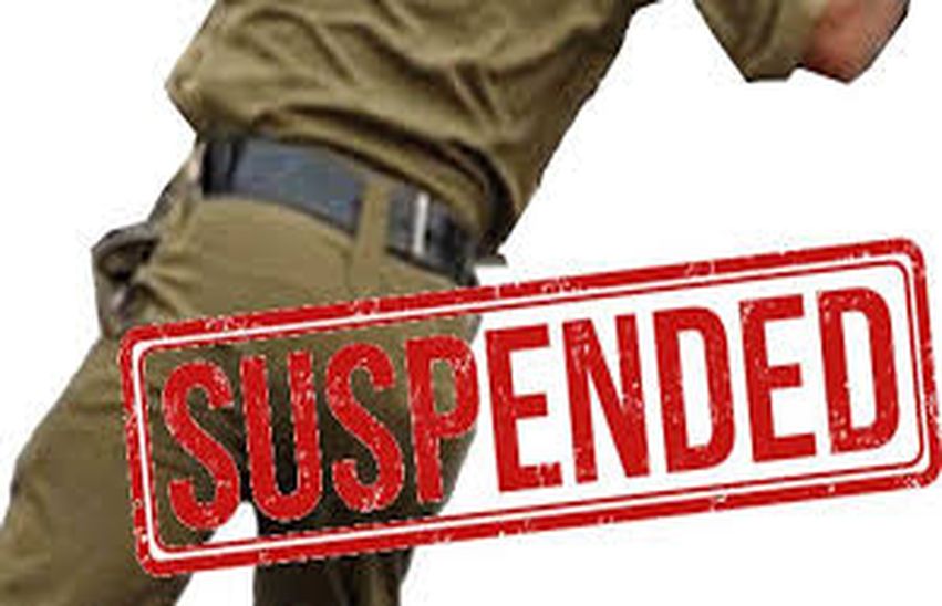 police constable suspended for helping criminal escape rajasthan news