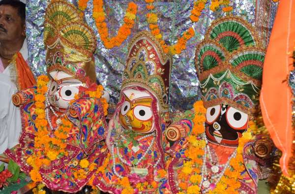 Lord Jagannath visited TirthaRaj Mchkund in the palanquin ...
