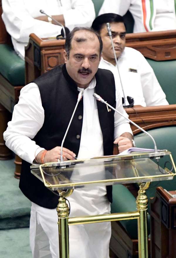 Finance Minister Tarun Bhanot 