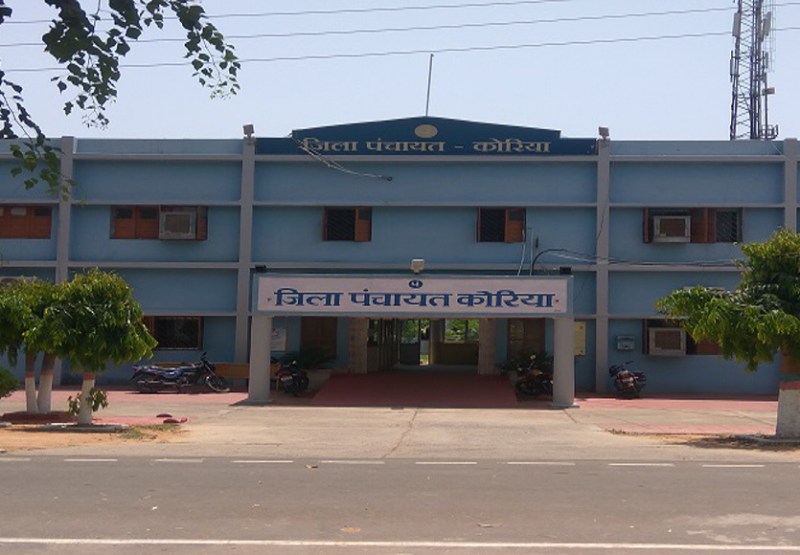 3 shikshakarmi dismissed