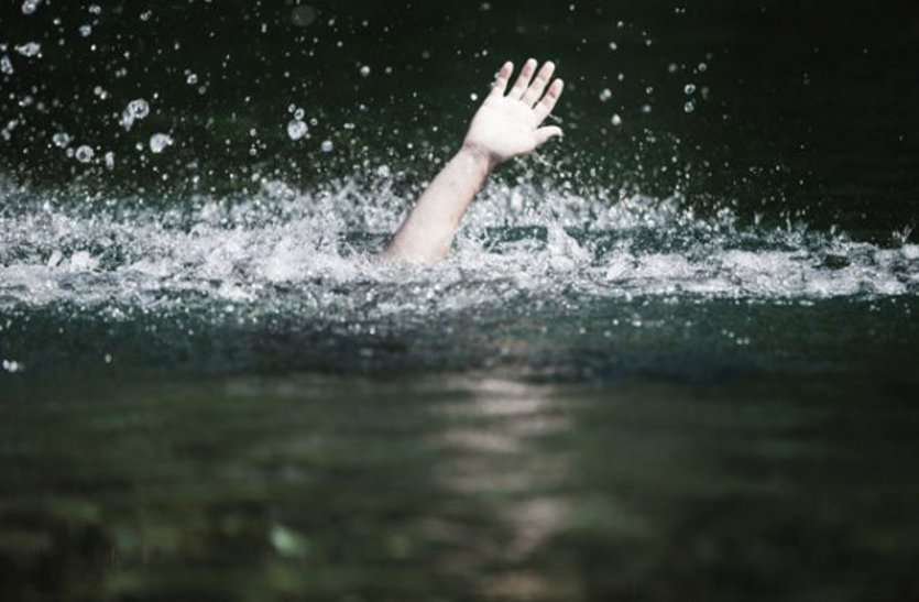 The death of the student-drowning in the badi lake of udaipur