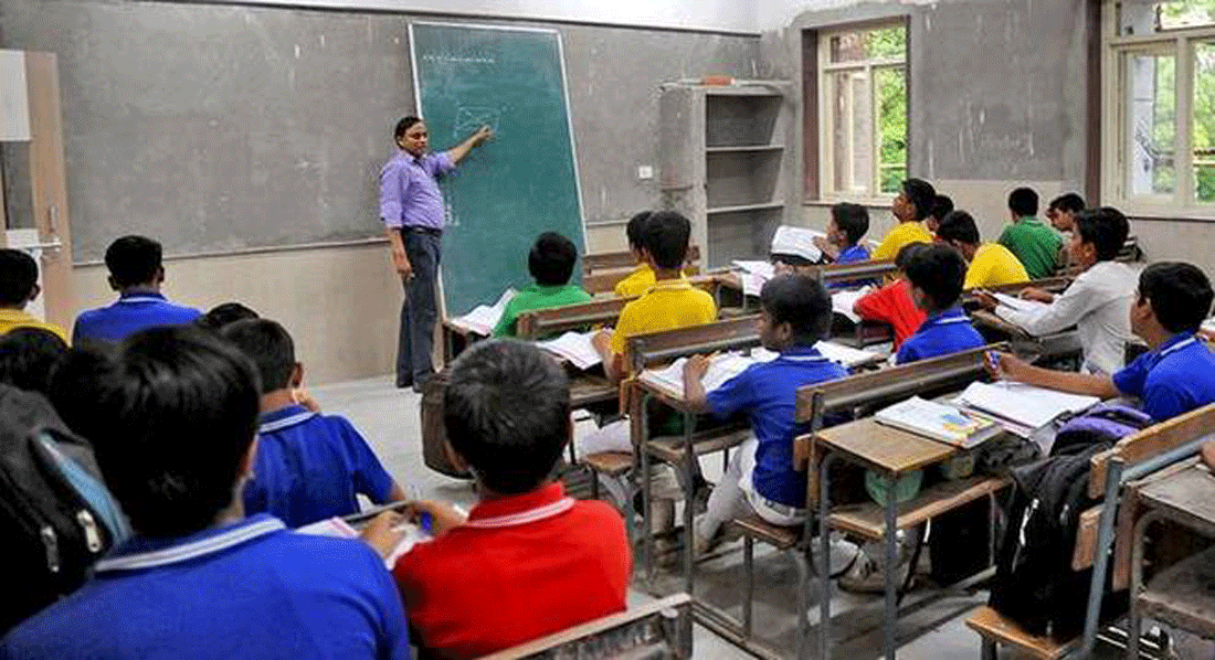 CM Yogi plans to get English medium education in primary schools
