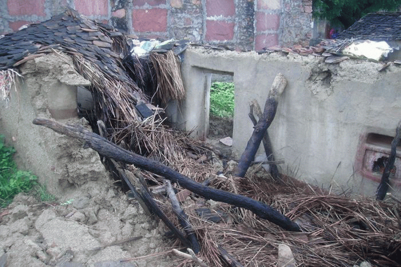 Two people died due to Heavy rain in Ayodhya