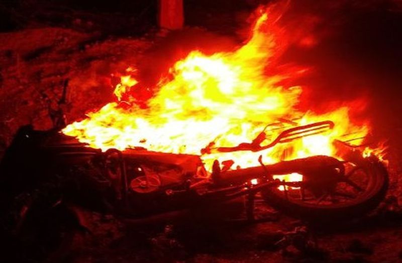 fire in bike in ajmer