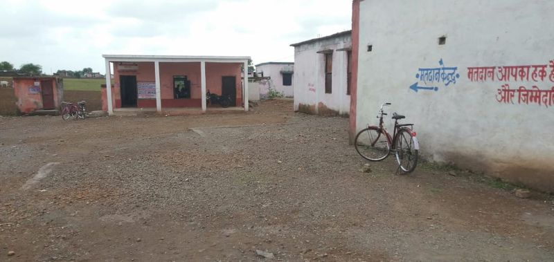 प्राइमरी स्कूल सुबह 7 बजे से दोपहर 12 बजे तक लगाई जा रही है।