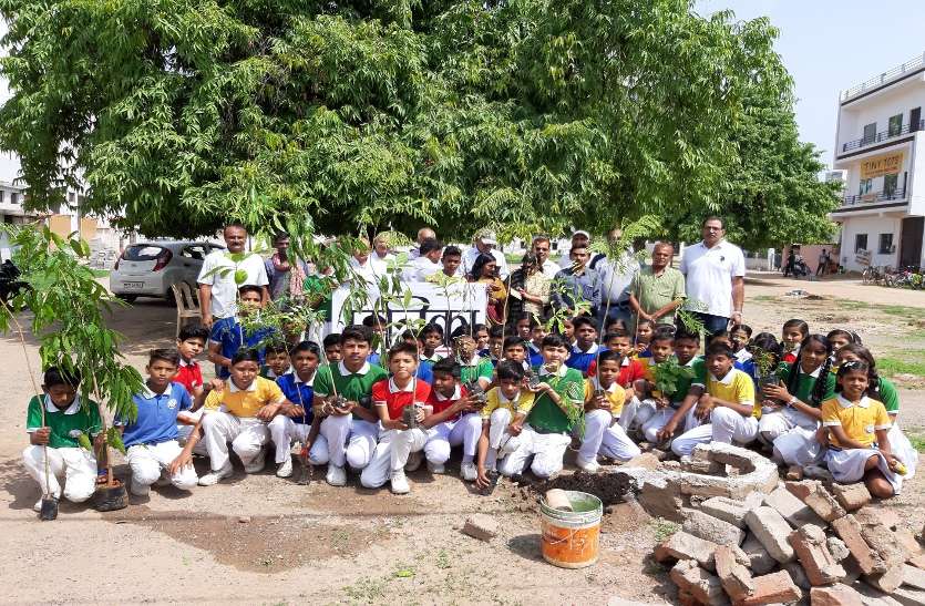 Plants planted in Jagriti Park