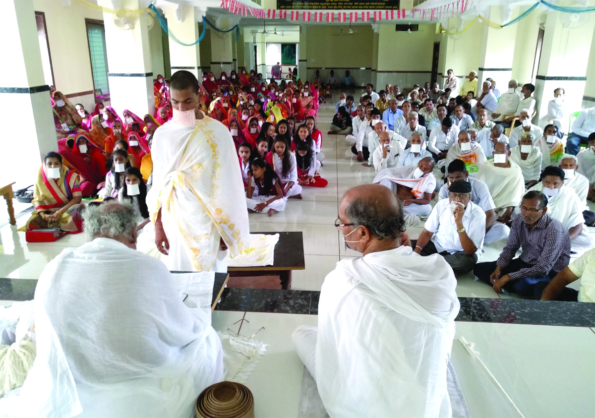 Religious council under Chaturmas in Khamanor