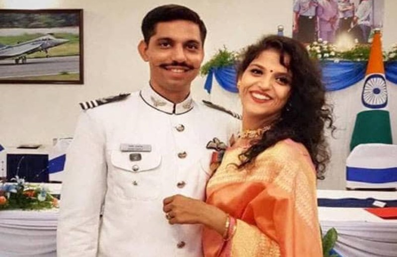 martyred squadron leader samir abrol with garima abrol