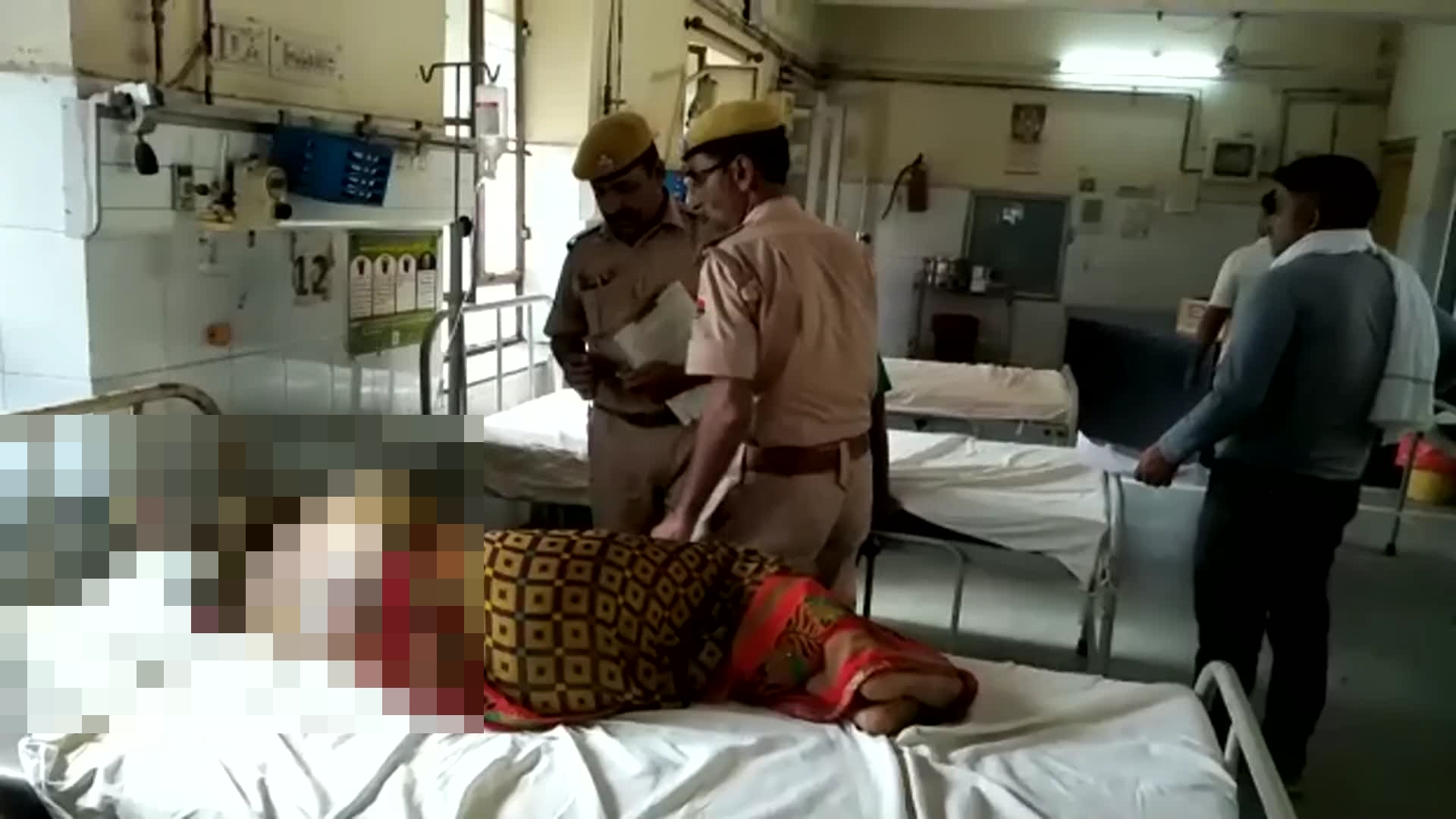 गलत काम से मना किया तो पत्नी को मारी गोली