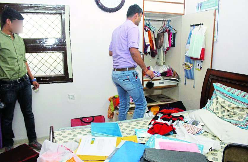 Theft in the house in Bilaspur
