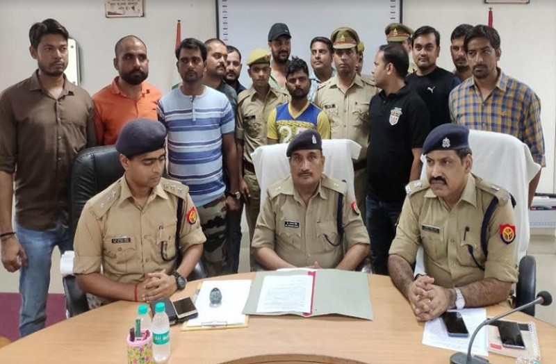 UP Police arrest 25,000 crude bogus in etawah
