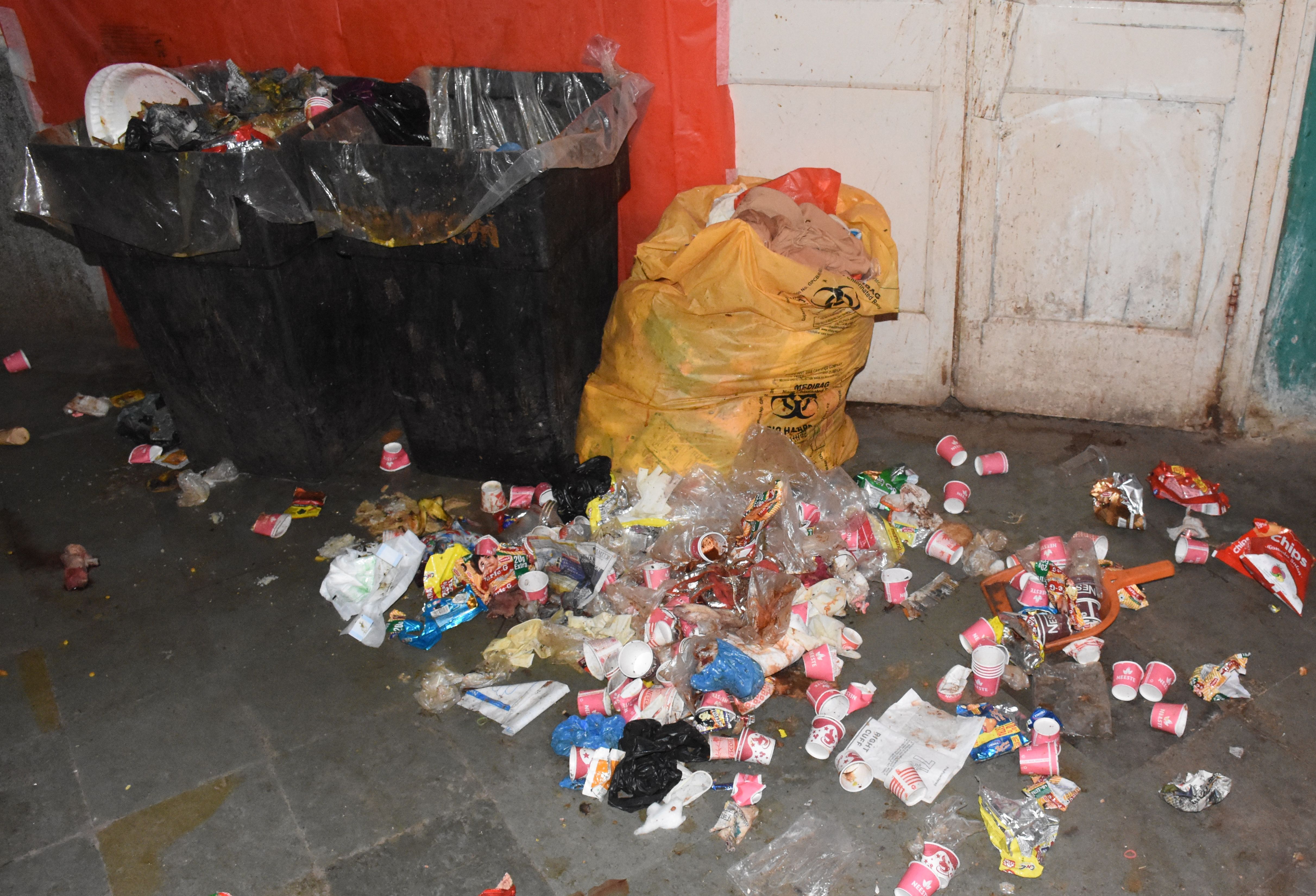 Patients facing problems in bikaner pbm hospital
