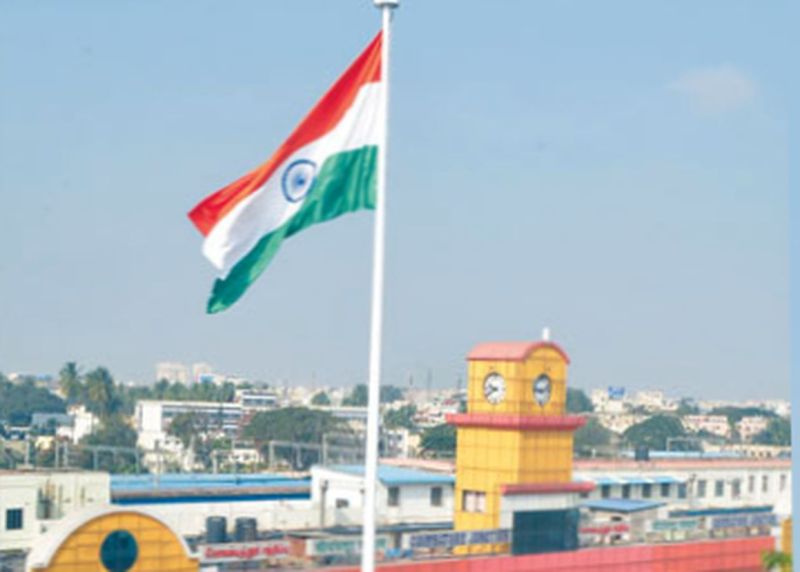 खंडवा जंक्शन पर 100 फीट की ऊंचाई पर लहराएगा 30 फीट का तिरंगा