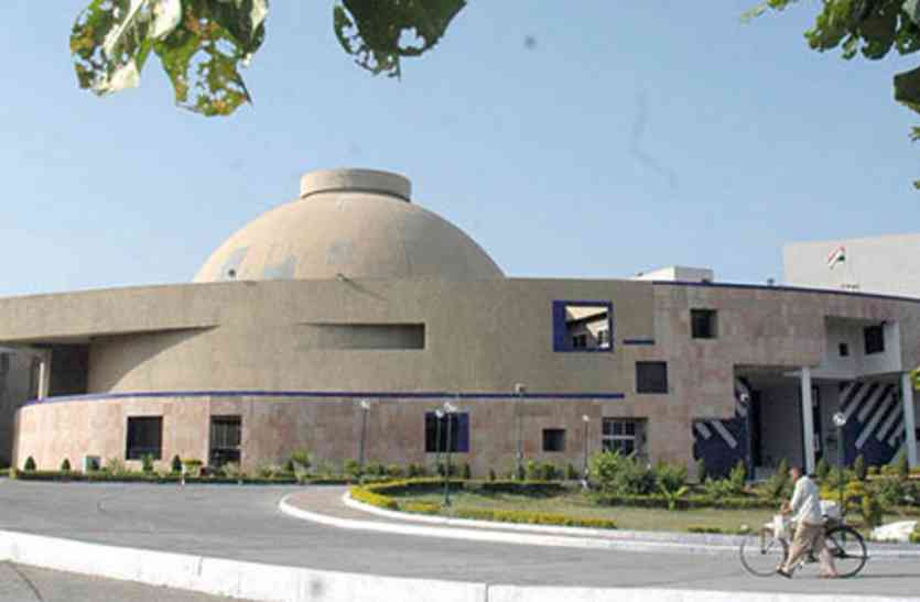 Issues raised Damoh Assembly