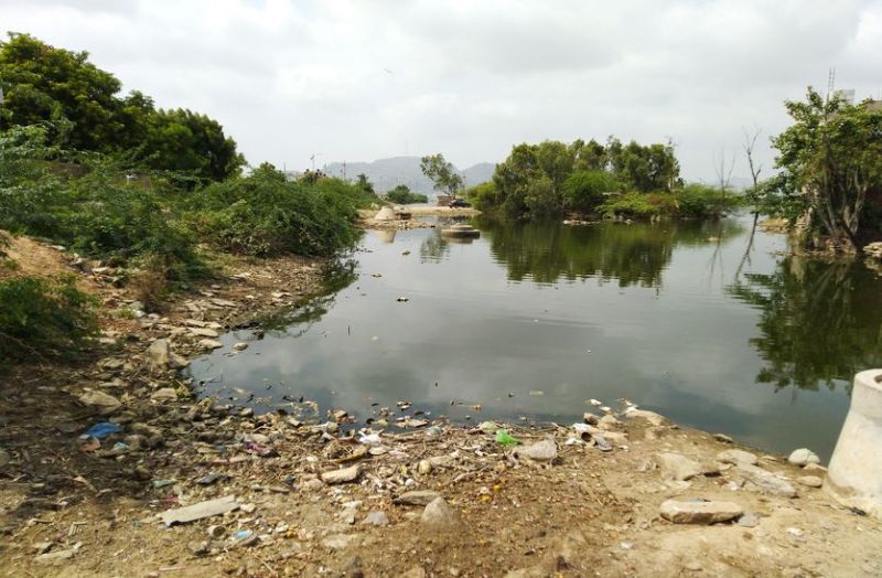 Debris and garbage in Lake Anasagar
