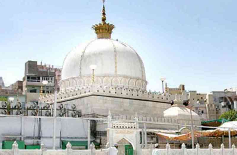 sheela dixit send sheet to ajmer dargah in every urs