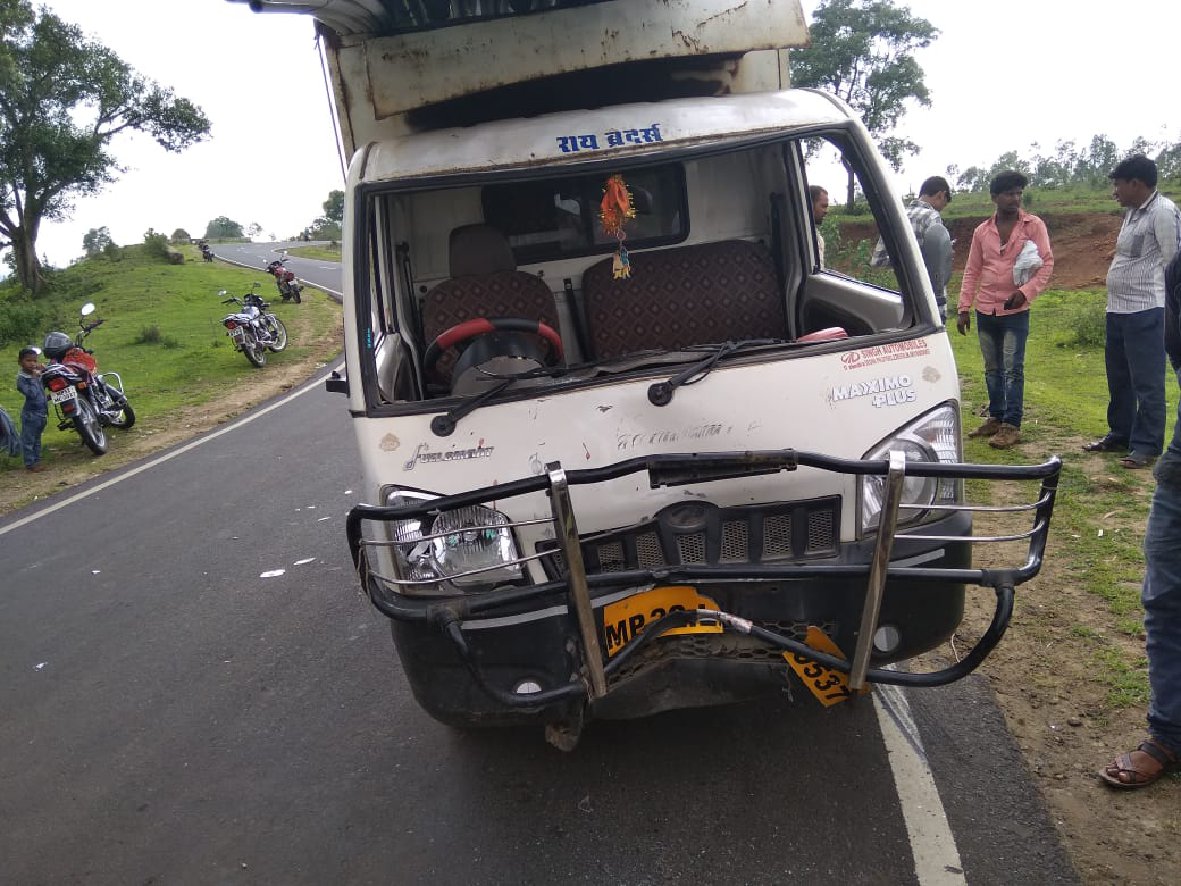 Four people injured in road accidents
