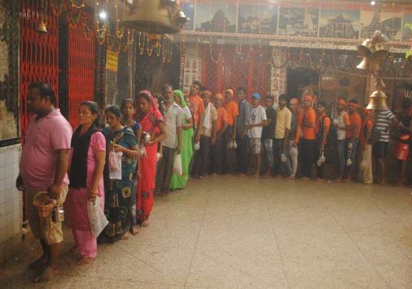 Sawan 2019: huge crowd in shiv Temples on first monday of sawan