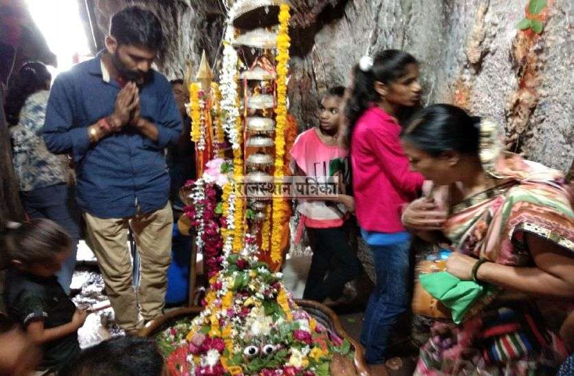 सावन का पहला सोमवार आज : बाबा परशुराम महादेव के दरबार में गूंजा हर-हर महादेव, दर्शनार्थ उमड़ा जनसैलाब