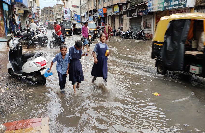 28 percent  rain in Gujarat