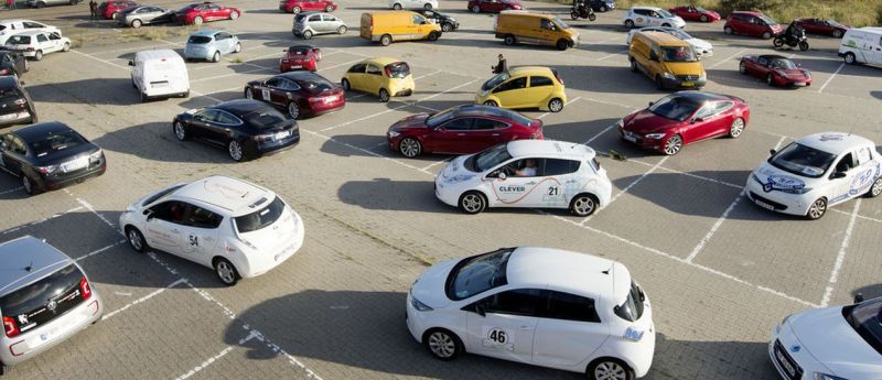 यह सप्ताह के 5 दिनों के बराबर है यानी इतने दिन बिना उत्पादकता के व्यर्थ हो जाते हैं हमारे