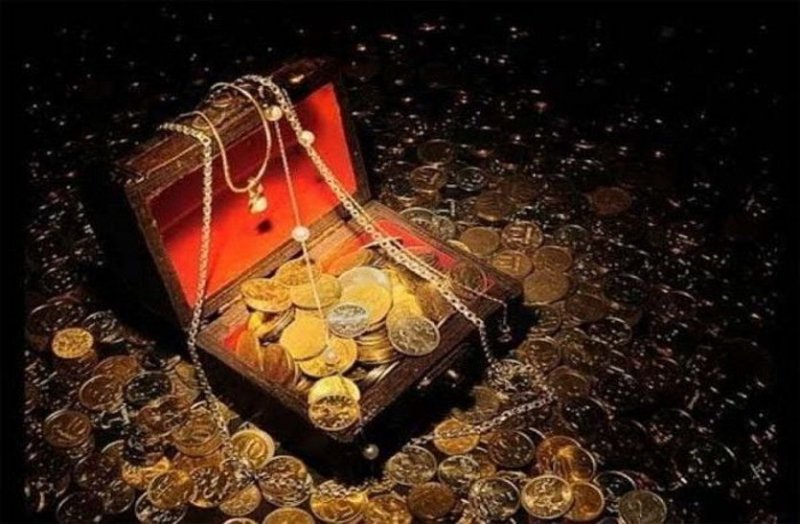 Worship for eight months for buried money