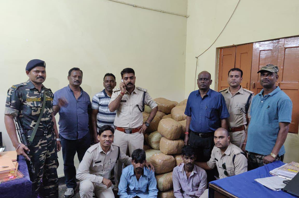 Hashish Trafficking: police arrests two with 500 kg of hashish