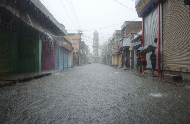 Heavy Rain Alert in Rajasthan : शेखावाटी सहित प्रदेश के कई जिलों अगले 48 घंटों में भारी बारिश हो सकती है। इसके लिए मौसम विभाग ने अलर्ट जारी किया है।