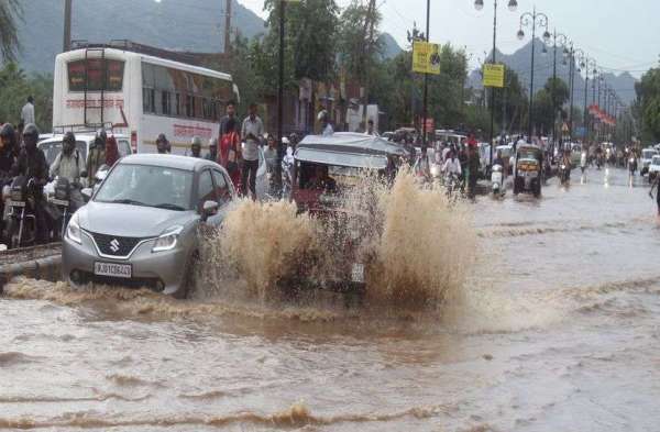 pics of heavy rain in ajmer