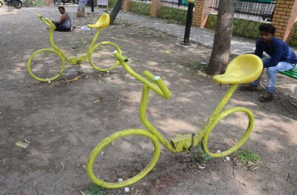 मधुकरशाह पार्क  के लिए जिम्मेदार कौन?