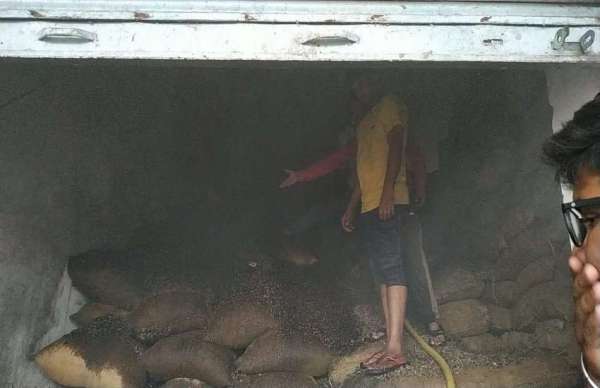 Fire in Tikamgarh warehouse