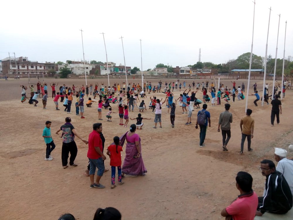 khel evam yuva kalyan vibhag satna: Volleyball game returns to trend