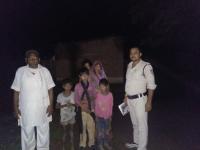 The soldier supported the innocent people wandering in Kulgarhi