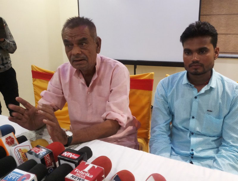 कोल डस्ट से बीमार हो रहे लोग, यात्रियों को हो रही परेशानी