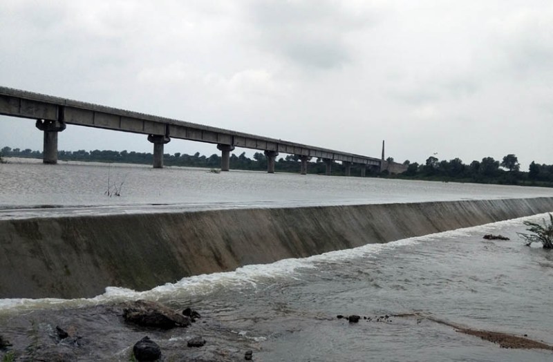 Anicat sheets in Banas river