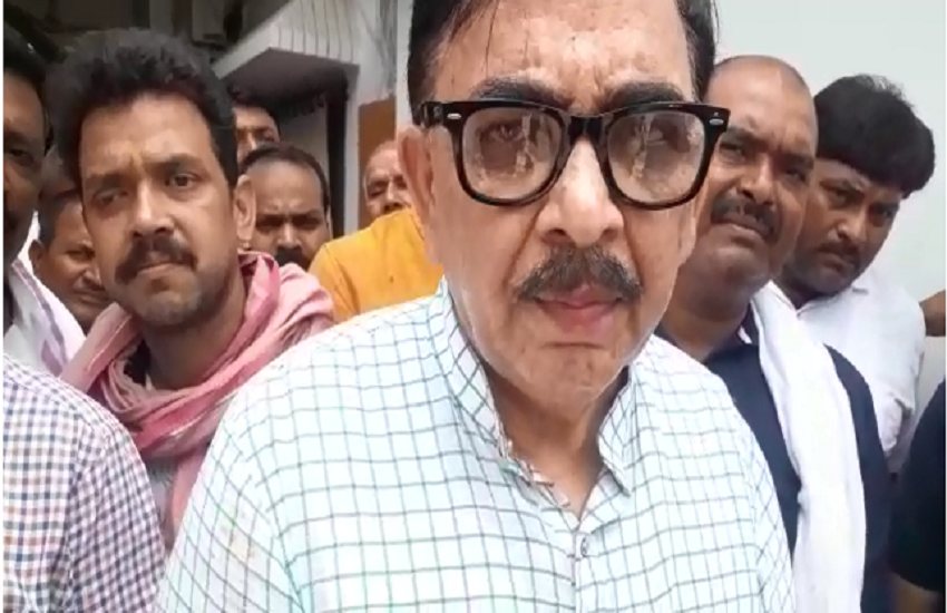 Minister Dr Mahendra Nath Pandey