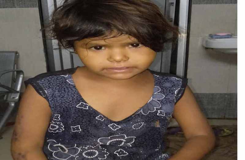 Daughter mother came to leave the way in the train in bhilwara